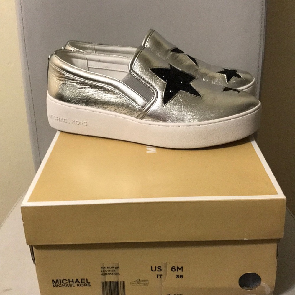 Michael Kors shoes - Picture 2 of 5